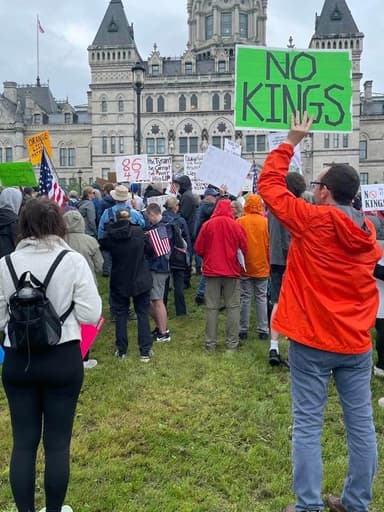 Early ESL classes in Jane's kitchen